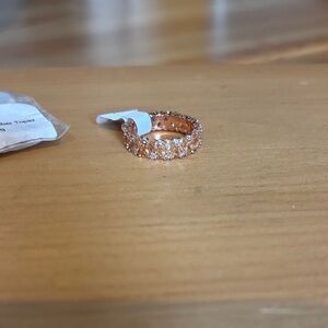 Elegant Rose Gold Women's Ring - Bomb Party Size 8 NEW